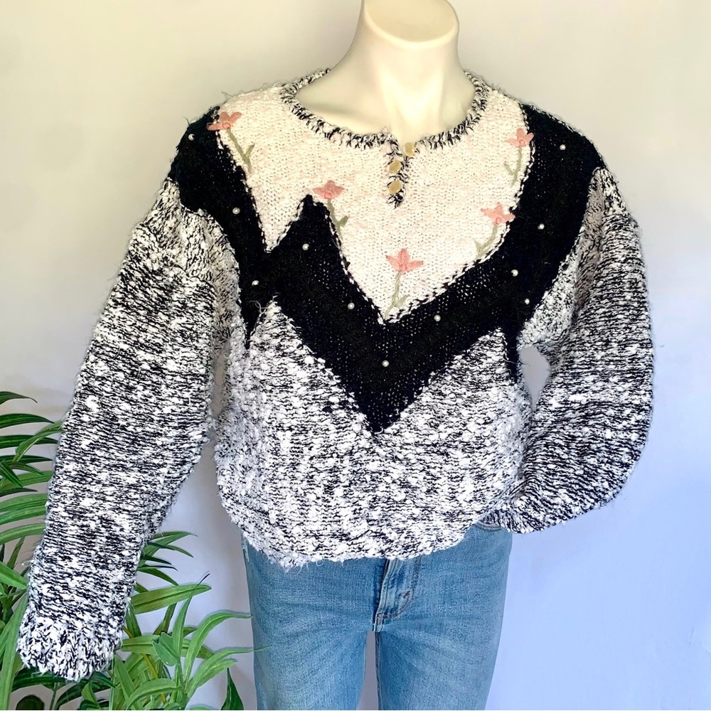 v i n t a g e :: Funky Floral Slouchy Grandma Knit Sweater - Picture 1 of 11
